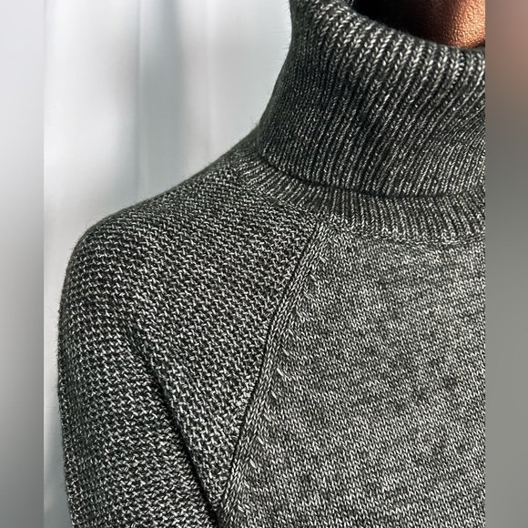 Loft Stitchy Turtleneck Sweater - Small - New 🛍️ - Picture 4 of 9